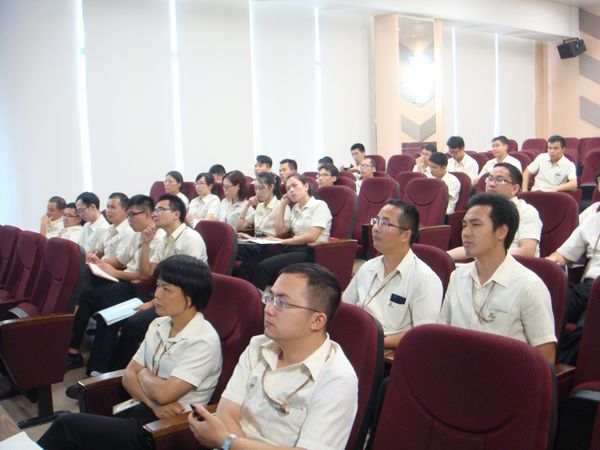 今年会jnh商学院沉启终端形象新思想