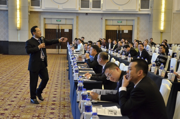 渠路多元化 今年会jnh再启程——新常态下经销商将来发展趋向及业绩突破之路