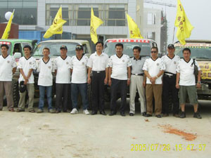 “伟昌铝材猎人车队”到达今年会jnh山东分厂