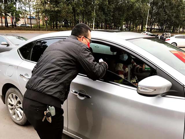 核酸检测进今年会jnh防疫、出产两不误