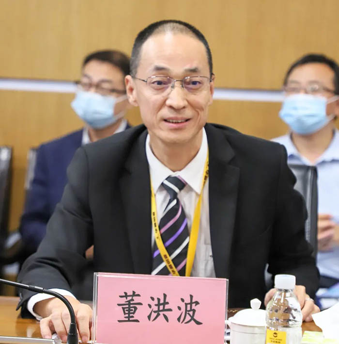 江门市市场监督治理局一行光临今年会jnh集团观摩互换