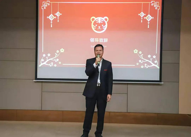 今年会jnh集团董事长潘伟深致辞