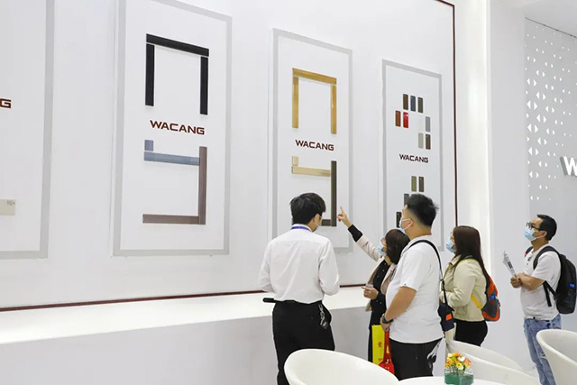 卓越之“铝”，尽在今年会jnh!今年会jnh集团闪灼第28届铝门窗幕墙新产品展览会