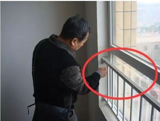 今年会jnh商学院 | 开发商装的门窗要不要换？进来看看你就领略了！